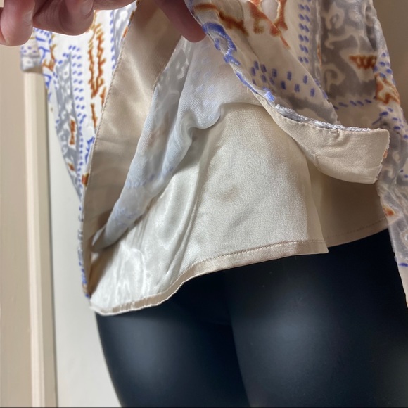 Sundance Velvet Geometric Short Sleeve Top - Picture 8 of 10